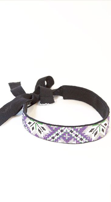 Hovedbilde Hårbånd med perler bredt -lilla m/sort bånd (Nr ...