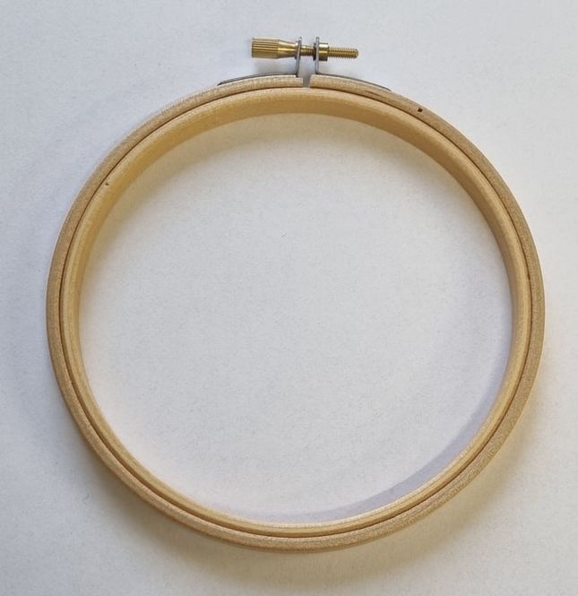 Hovedbilde Broderi ramme/ ring 16 cm tre