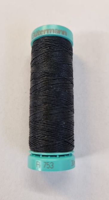 Hovedbilde 30 mtr Sysilke/ knapphullsilke nr 000