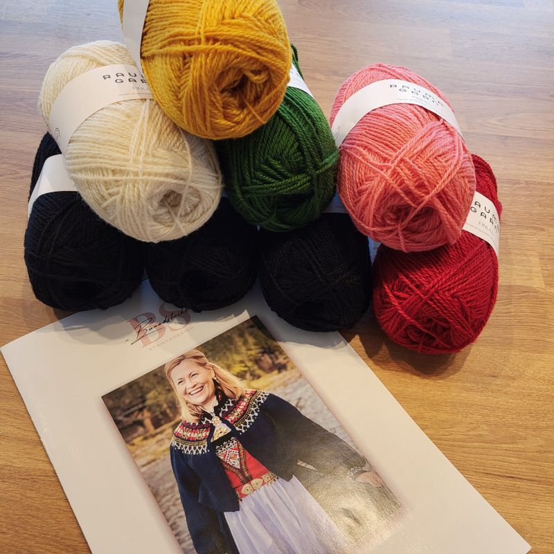 Bunadstrikk strikkepakke modell 