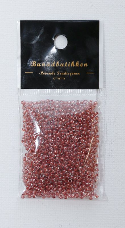 02052 Nutmeg